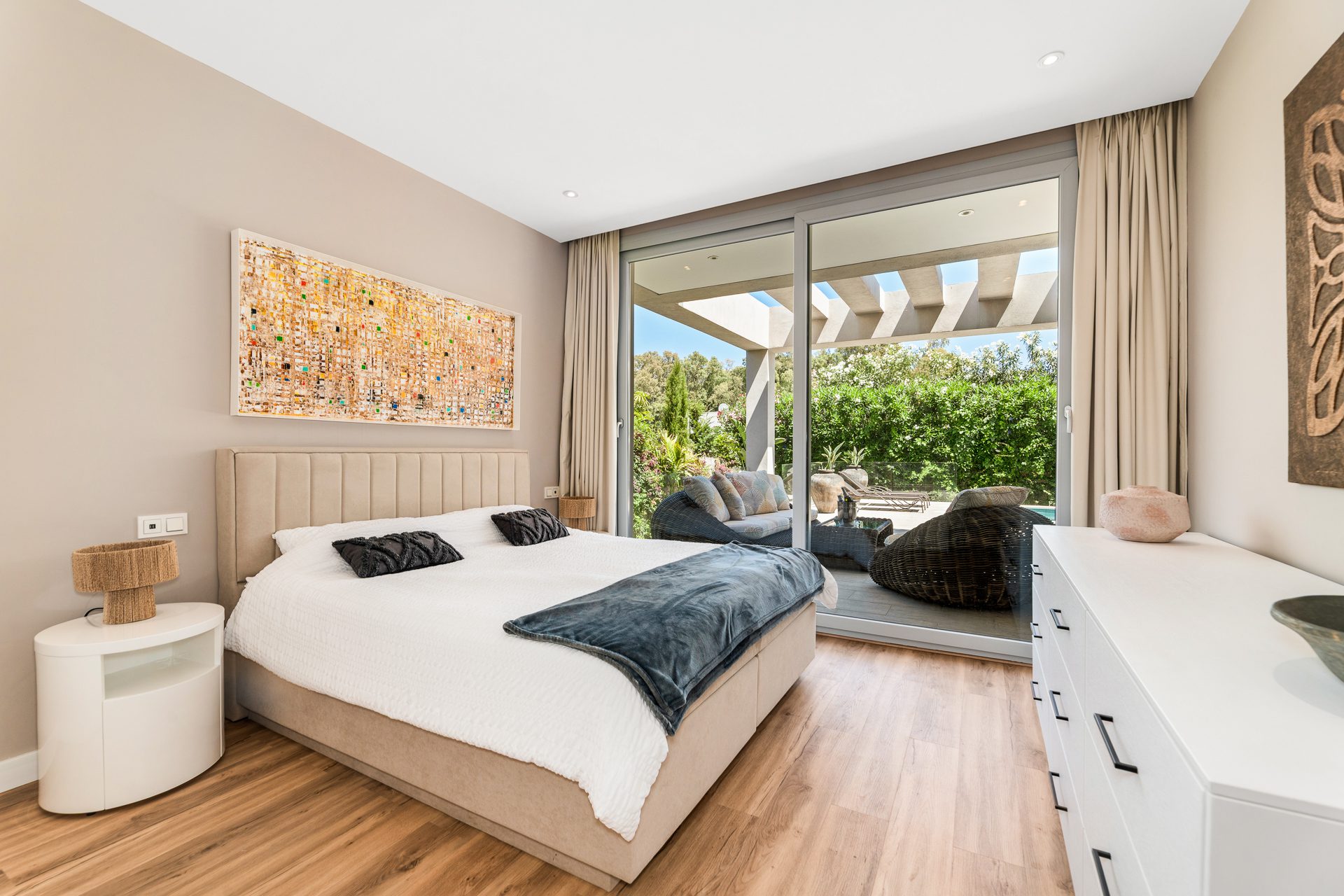 Villa_Lipto_bedroom3