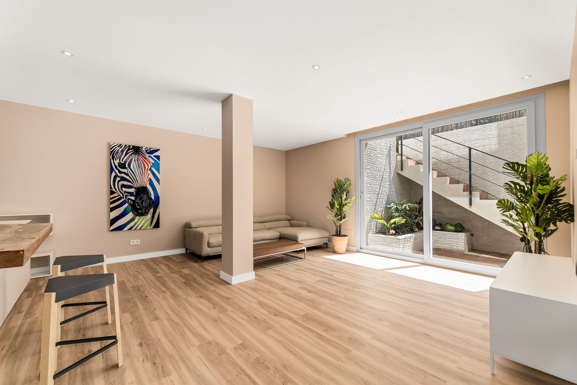 Villa_Lipto_lower_living